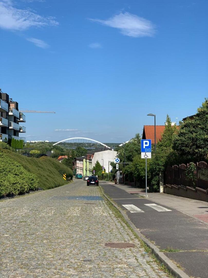 Dom Winnica 4 Z Ogrodem I Parkingiem Ac Progres Stary Toruń Kültér fotó