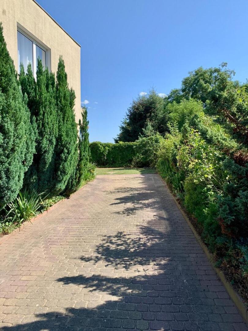 Dom Winnica 4 Z Ogrodem I Parkingiem Ac Progres Stary Toruń Kültér fotó